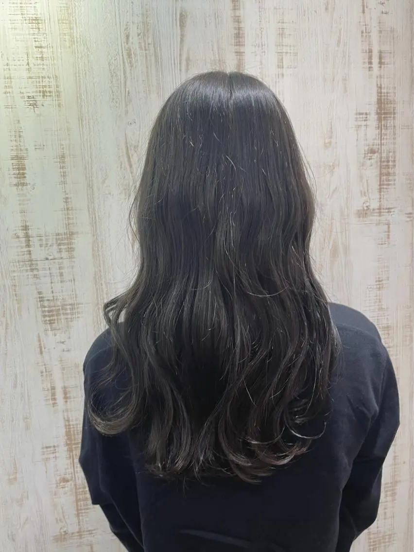 セミロング カラー グレージュ nana 🌼のヘアスタイル