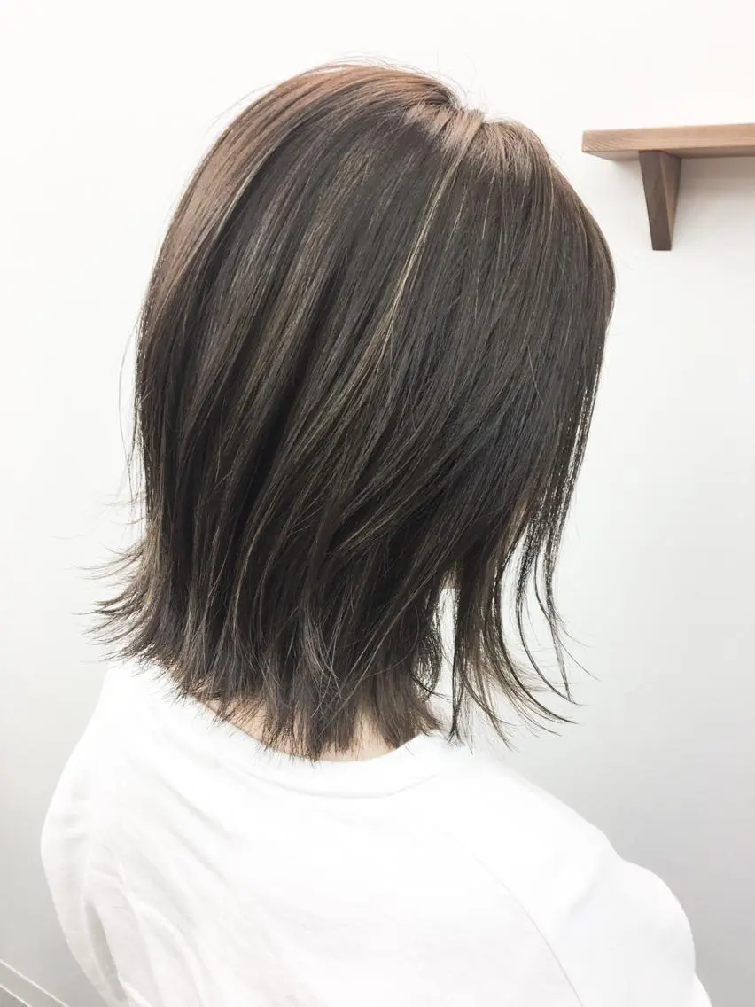 ショート カラー ヘアアレンジ 透明感カラー グレージュ ハイライトカラー ボブ ハイライト 中田 敏明のヘアスタイル