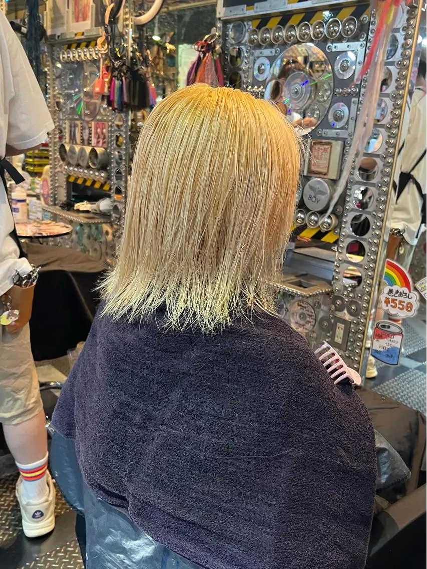ミディアム カラー エクステ カット ヘアカラー KOYA コヤのヘアスタイル