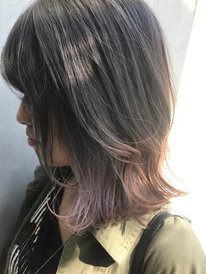 ミディアム カラー インナーカラー 外ハネヘア <<副店長>>小島 翔一郎のヘアスタイル