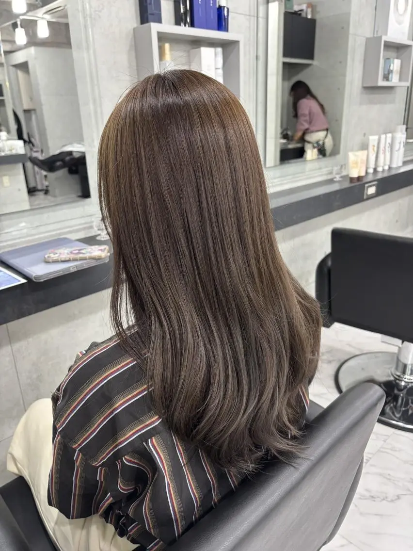 カラー ベージュカラー 透明感カラー オリーブベージュ カット ヘアカラー Endearing 銀座/YOKOのヘアスタイル