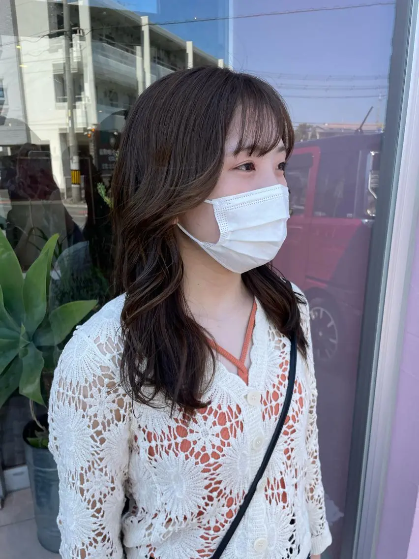 セミロング カラー バレイヤージュ ブリーチ ケアブリーチ 透明感カラー デザインカラー カット ヘアカラー トリートメント ブリーチ/韓国 ひなたのヘアスタイル