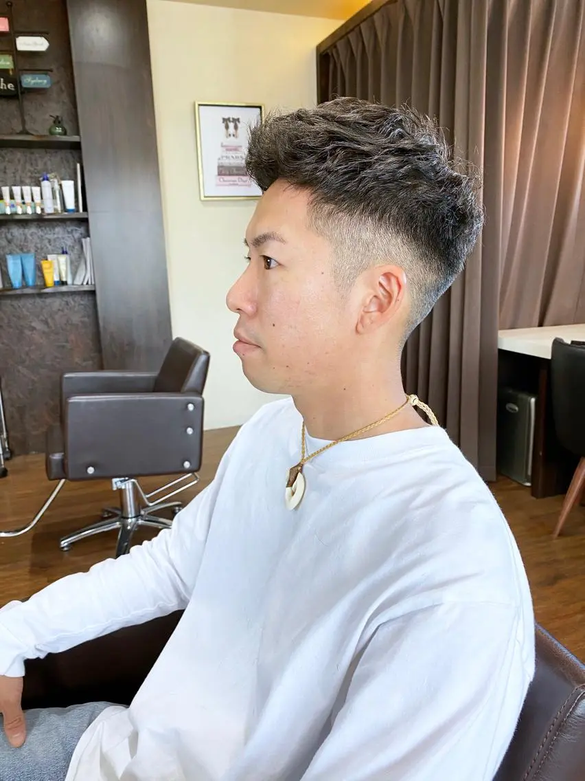 ショート メンズ メンズパーマ メンズツイストパーマ ツイストパーマ 三瓶 智広のヘアスタイル