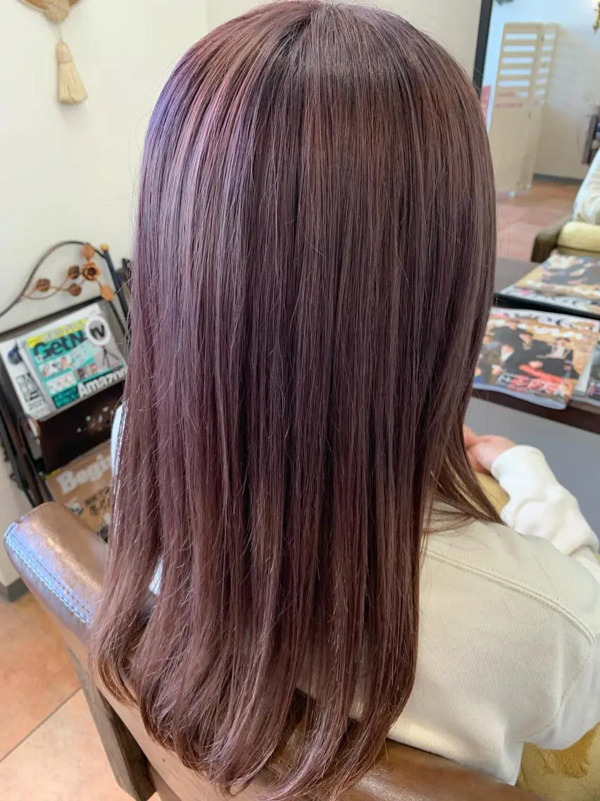 ロング カラー 戸諸 由香里のヘアスタイル