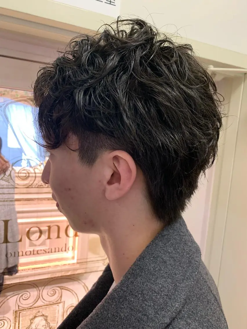 ショート パーマ ヘアアレンジ メンズ ネイル マツエク・マツパ メンズパーマ ヘアカラー トリートメント レイヤー&カラー 人気美容師倉崎涼のヘアスタイル