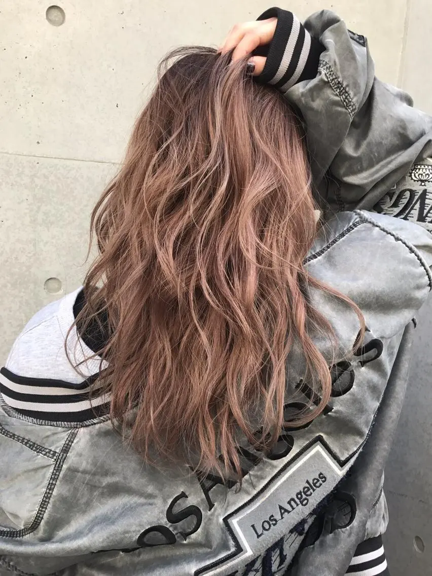 カラー Ash 店長 山下達也のヘアスタイル