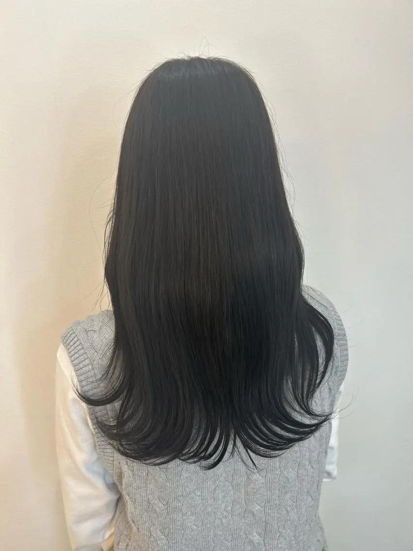ロング カラー 辻 友里香のヘアスタイル