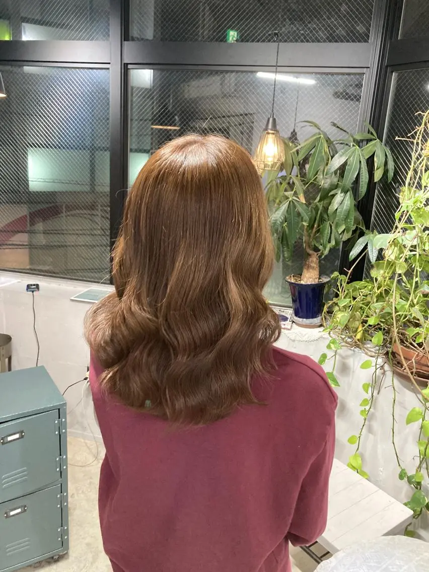 ミディアム チョコレートブラウン カット ヘアカラー トリートメント 新井 広樹のヘアスタイル