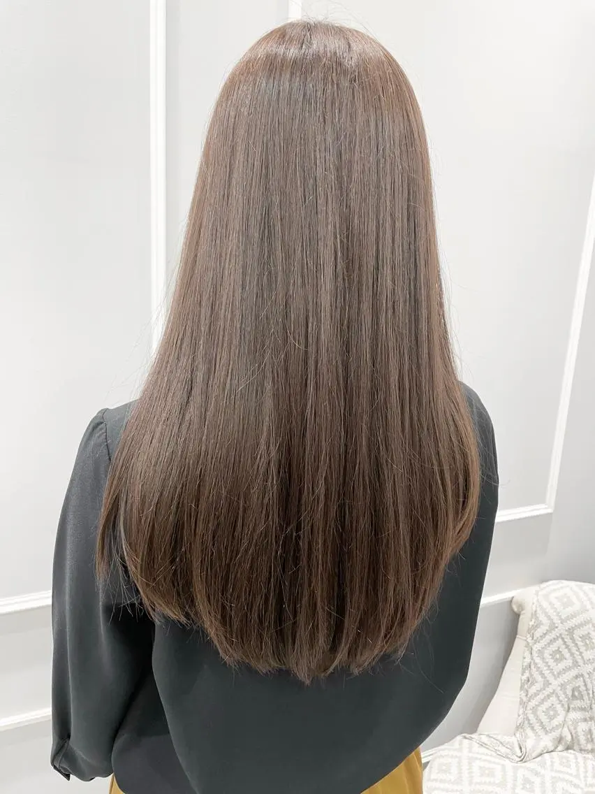 ロング カラー ブリーチ グレージュ ブリーチなしカラー カット ヘアカラー トリートメント 🦖鶴岡 香純🦖のヘアスタイル