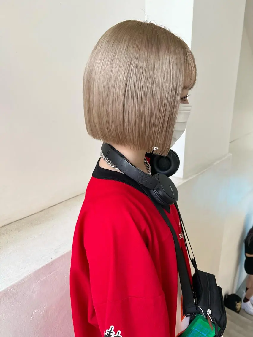ショート カラー ハイトーンカラー 顔周りカット/透明感 カラー✂️MEIのヘアスタイル