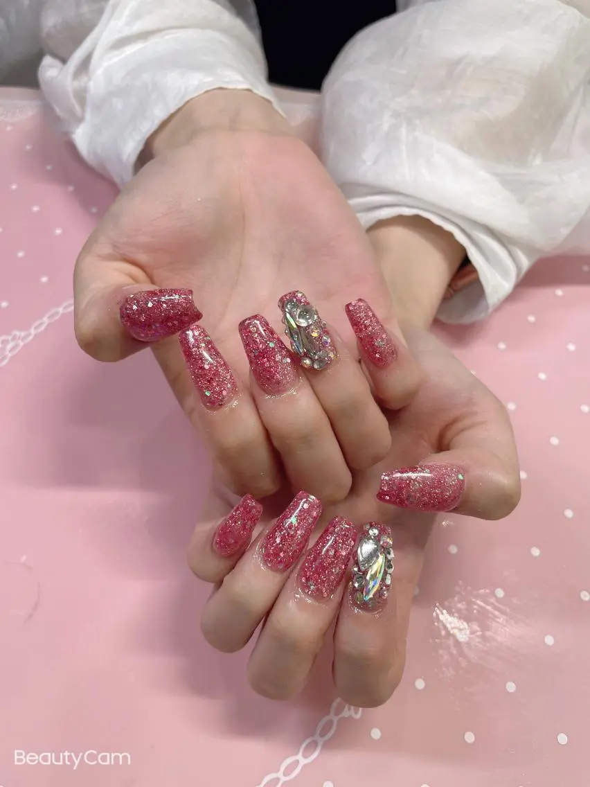 ミディアム ネイル ハンドネイル 《LB》ラブリエ Nail&eyeのマツエク・マツパデザイン