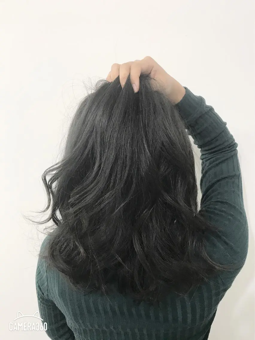 セミロング カラー アッシュ シルバー 相武台ショート特化 💐川崎希💐のヘアスタイル