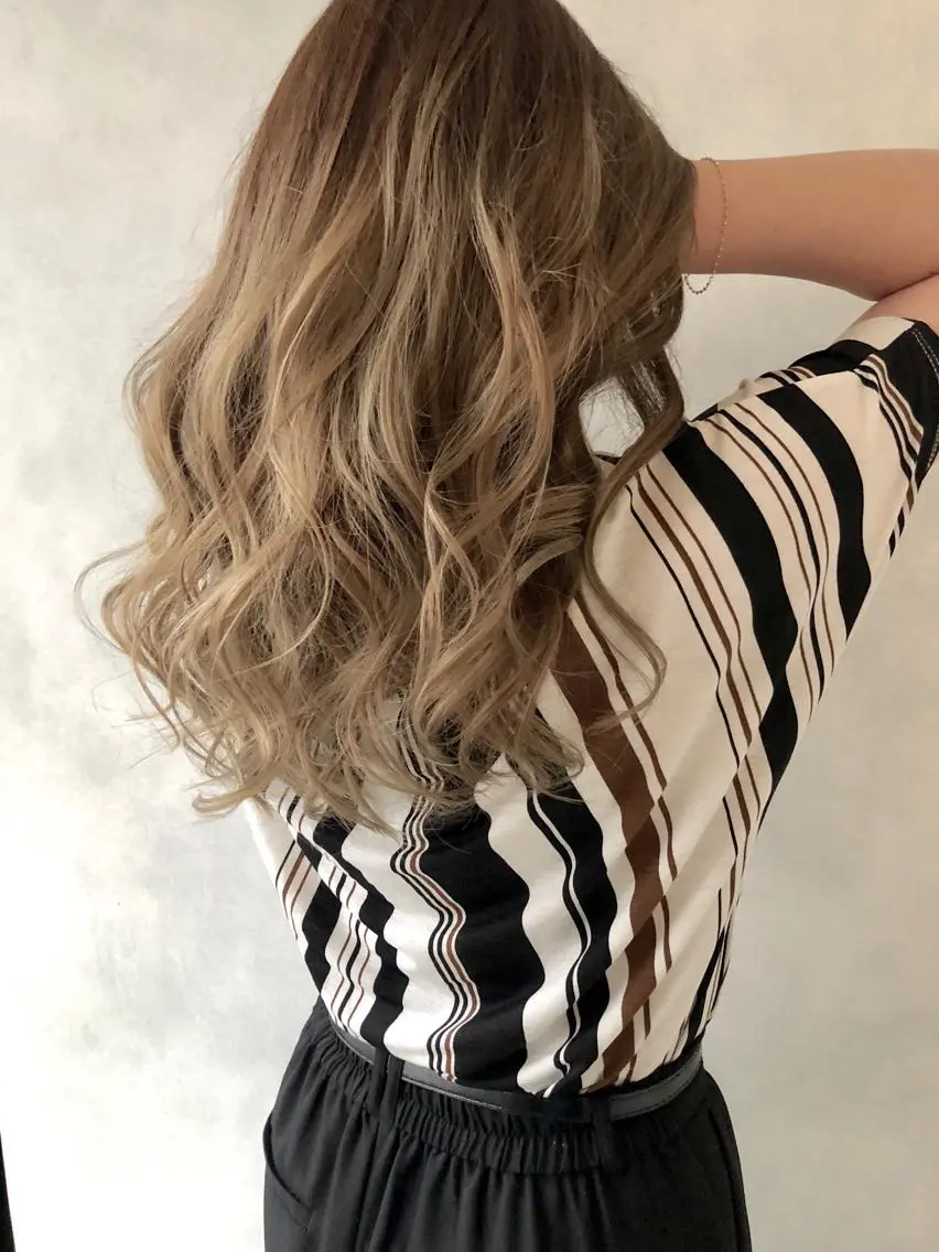 ロング 外国人風カラー ハイライト 小澤大輔 YOLO hairのヘアスタイル