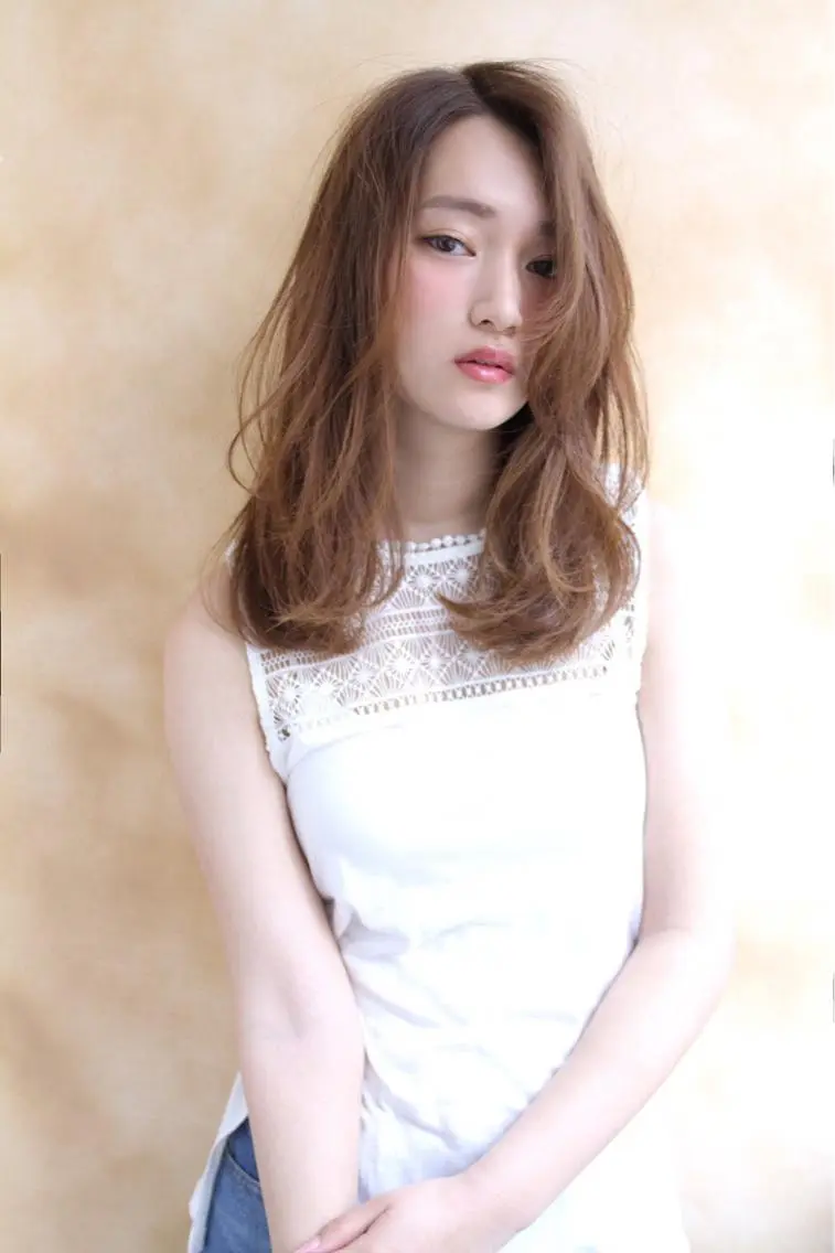 セミロング カラー パーマ カット ヘアカラー トリートメント L i L 塚口のヘアスタイル