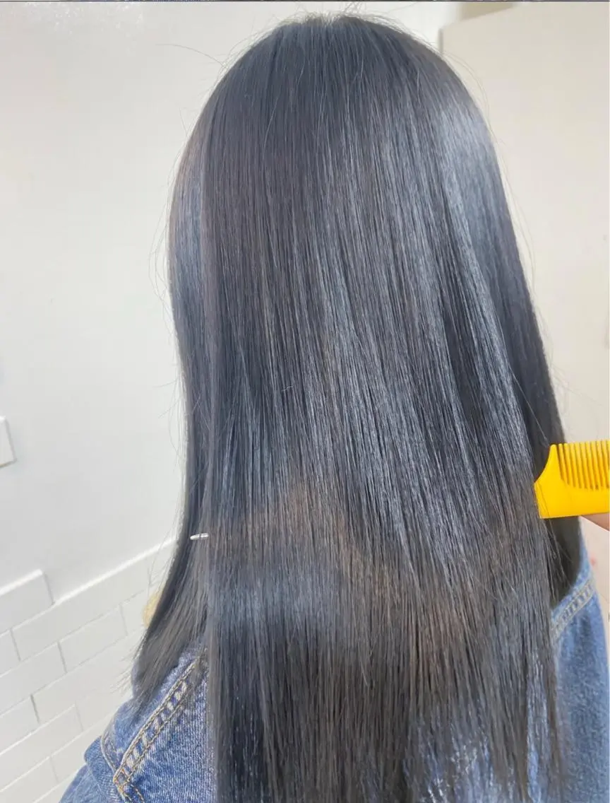 セミロング 髪質改善✨ 角谷　勇のヘアスタイル