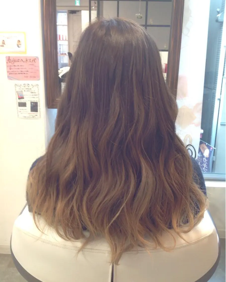 ロング カラー ベージュカラー 透明感カラー グラデーションカラー オレンジ ロング 榎園 由美のヘアスタイル