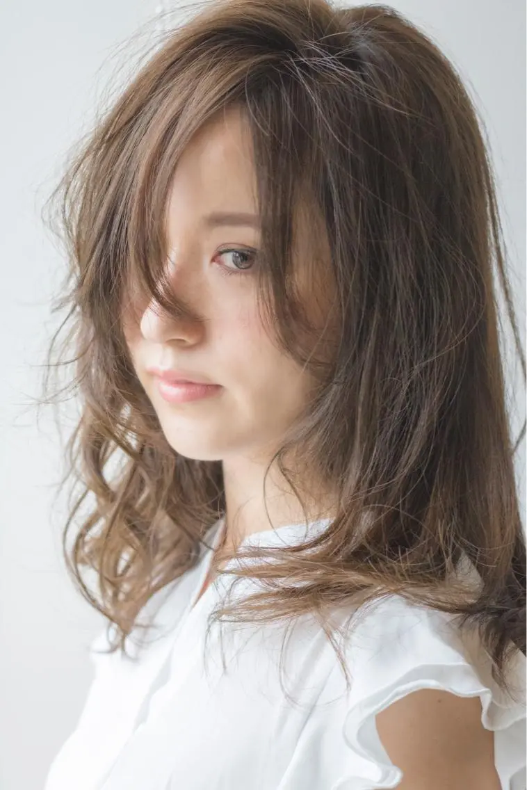 セミロング 吉野 桂祐のヘアスタイル