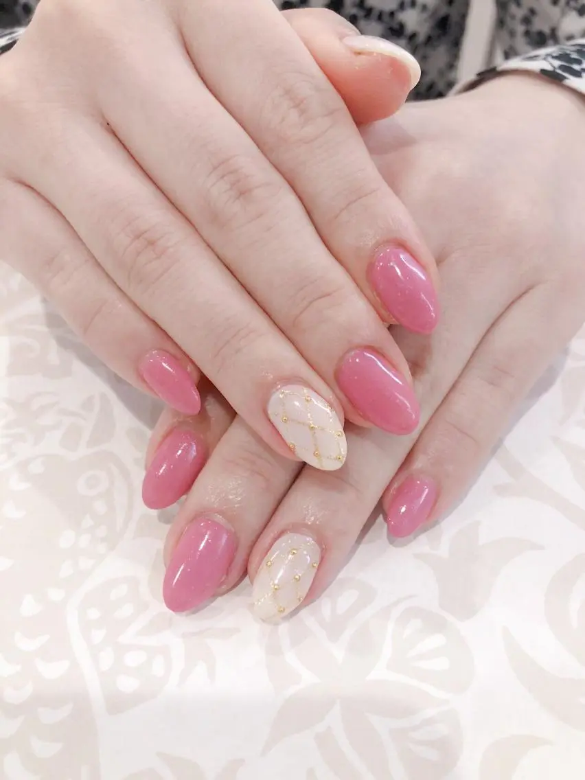 ショート キッズ ネイル ジェルネイル オフィスネイル パラジェル ピンク シンプルネイル Luana nail (ルアナネイル)のエステ・リラクイメージ