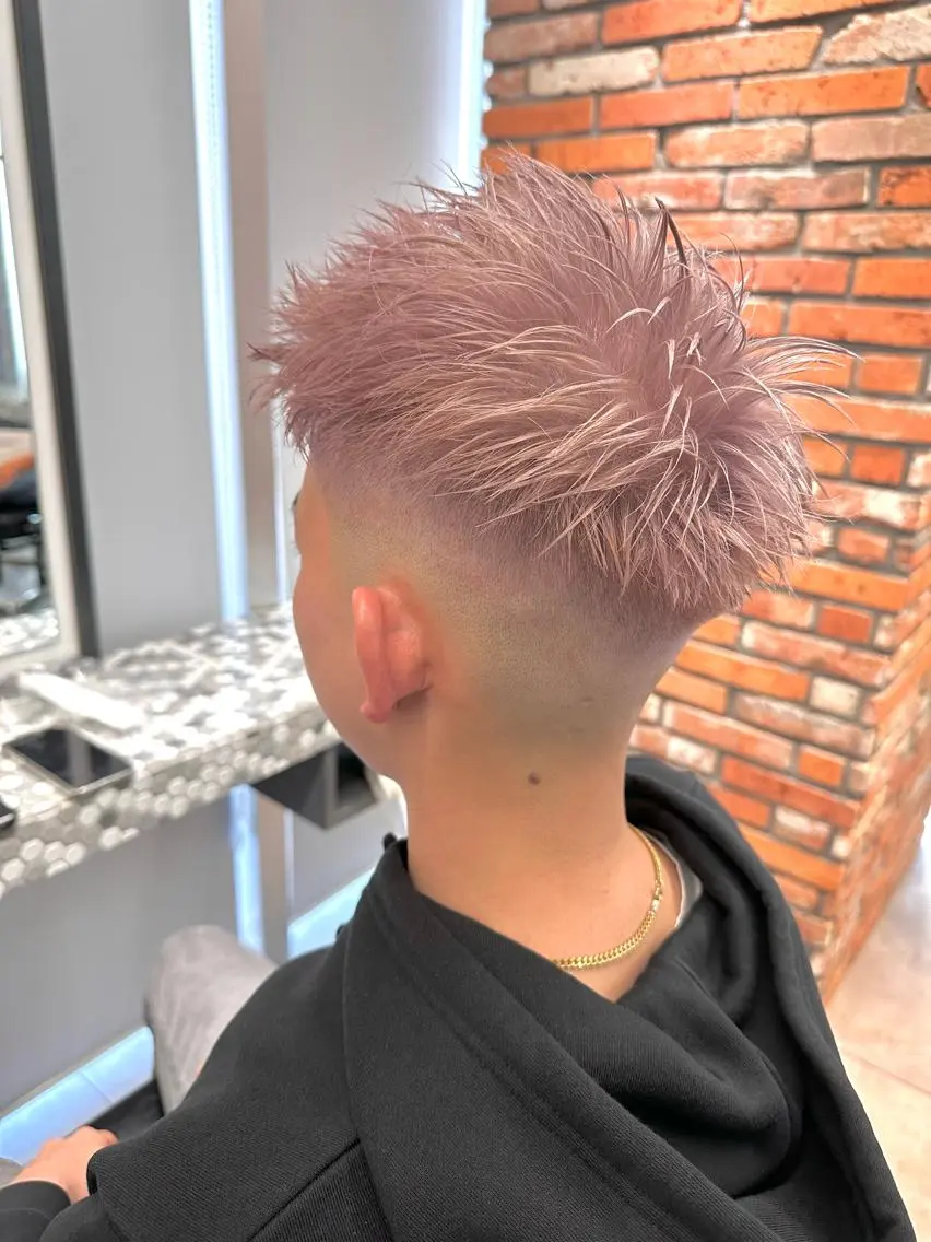 ショート quill クイル　ツボイタクマのヘアスタイル