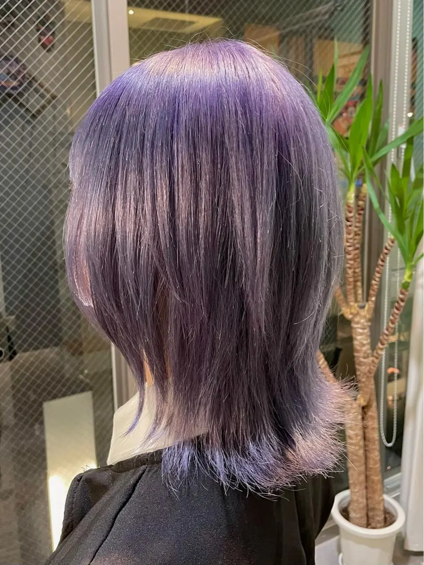 ショート カラー グラデーションカラー パープルカラー シルバー ヘアカラー VIRETTA 【ヴィレッタ】のヘアスタイル