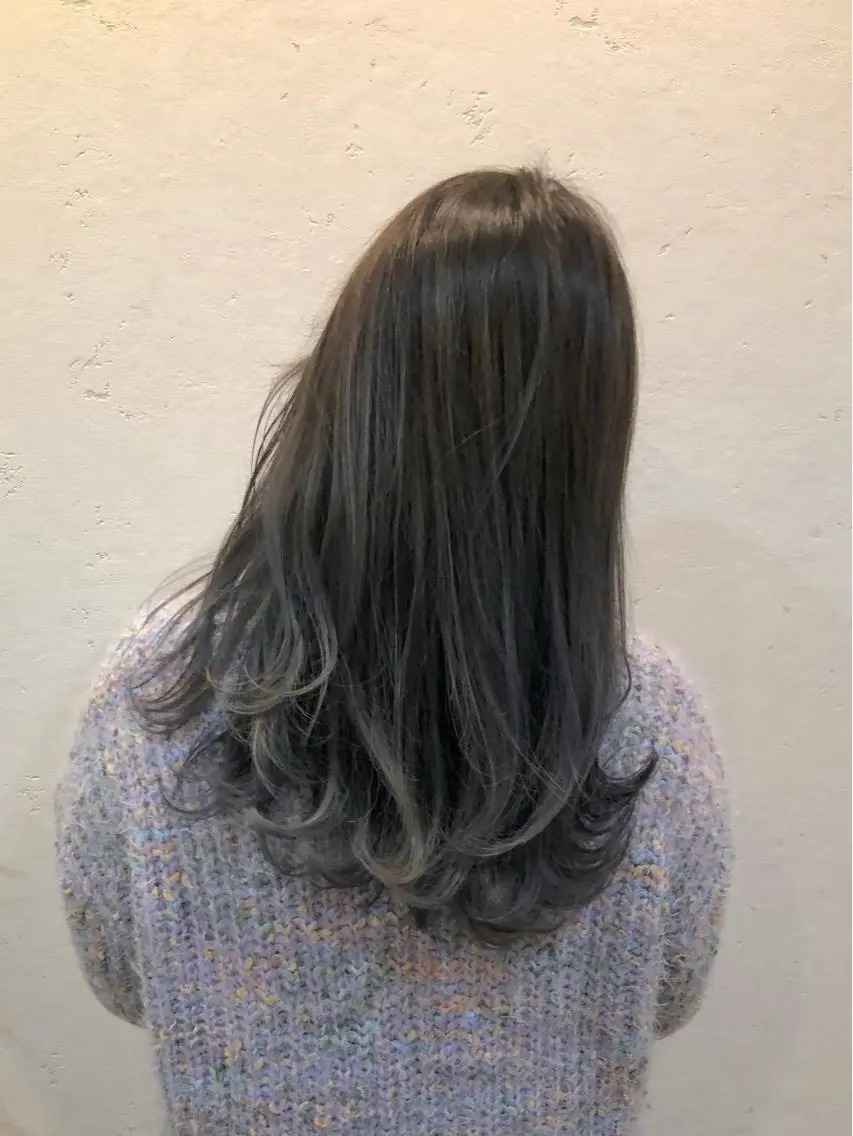 ミディアム カラー バレイヤージュ ハイライトカラー ハイライト レイヤーカット ニュアンスカラー🫧 加納のヘアスタイル