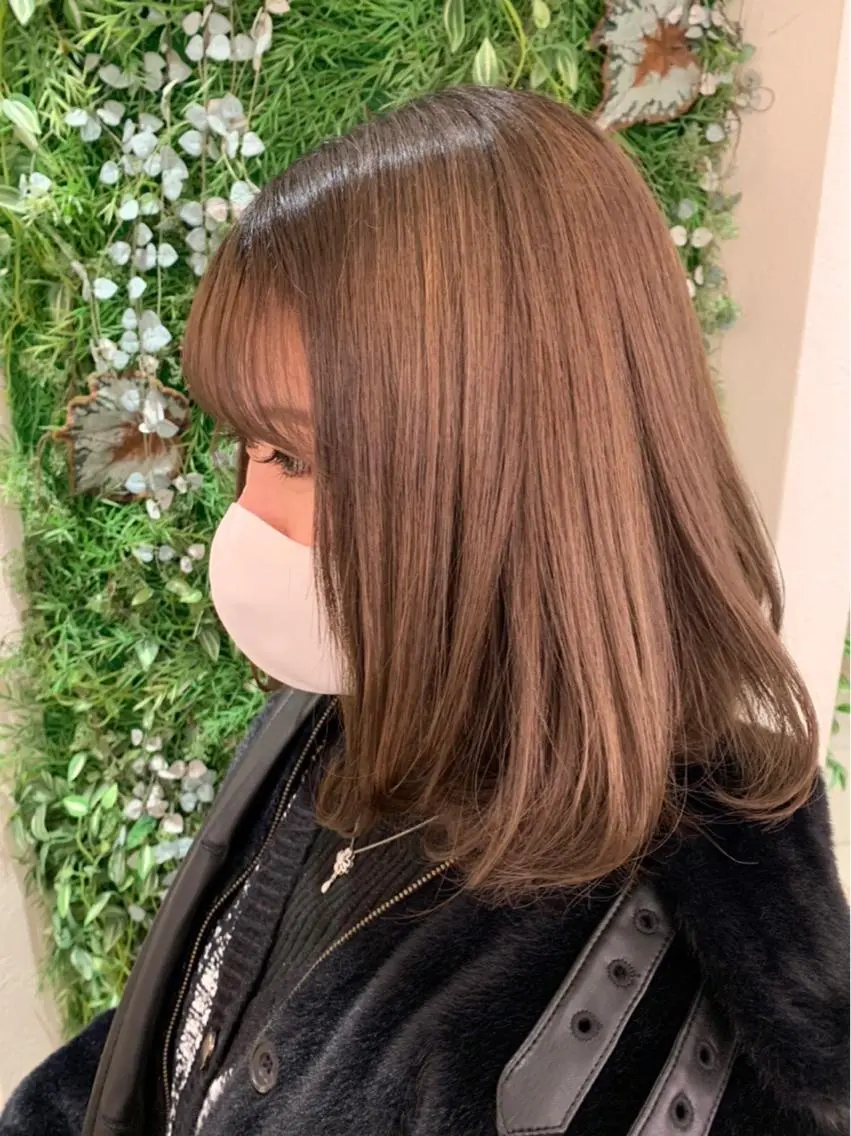 ミディアム カラー ベージュカラー ブリーチ イルミナカラー 🍓おかだ ゆい🍓のヘアスタイル