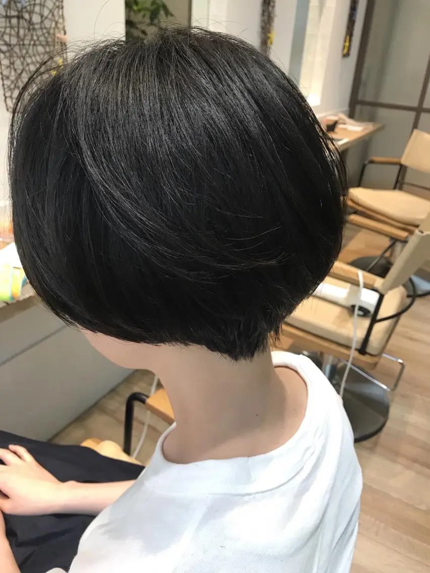 ショート ショートヘア カット 稲荷 友美のヘアスタイル