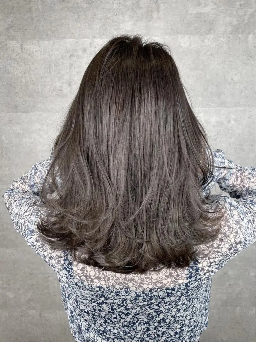 セミロング カラー パーマ _WHITE本通店 喜多村天斗のヘアスタイル
