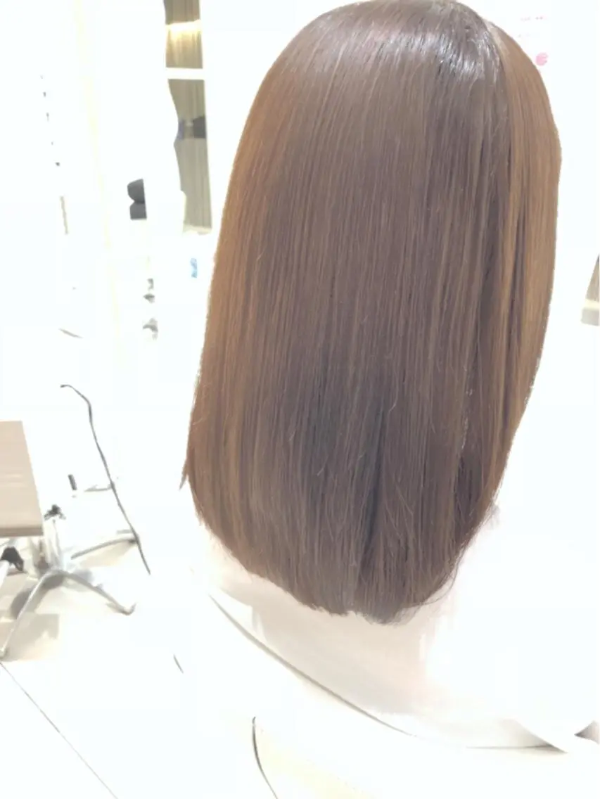 セミロング カット ヘアカラー トリートメント 上田 篤史のヘアスタイル