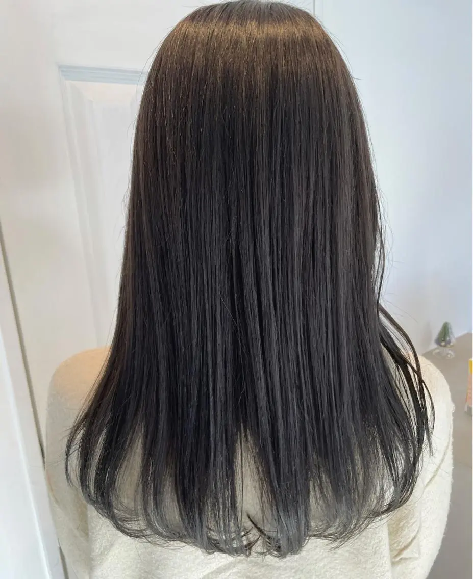セミロング カラー ヘアアレンジ REONA🪽✨薬院 レイヤーカット🫧のヘアスタイル