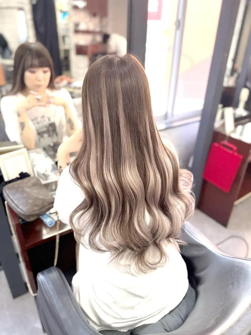 ロング 💎エクステ× 🩵ブリーチBIZEのヘアスタイル