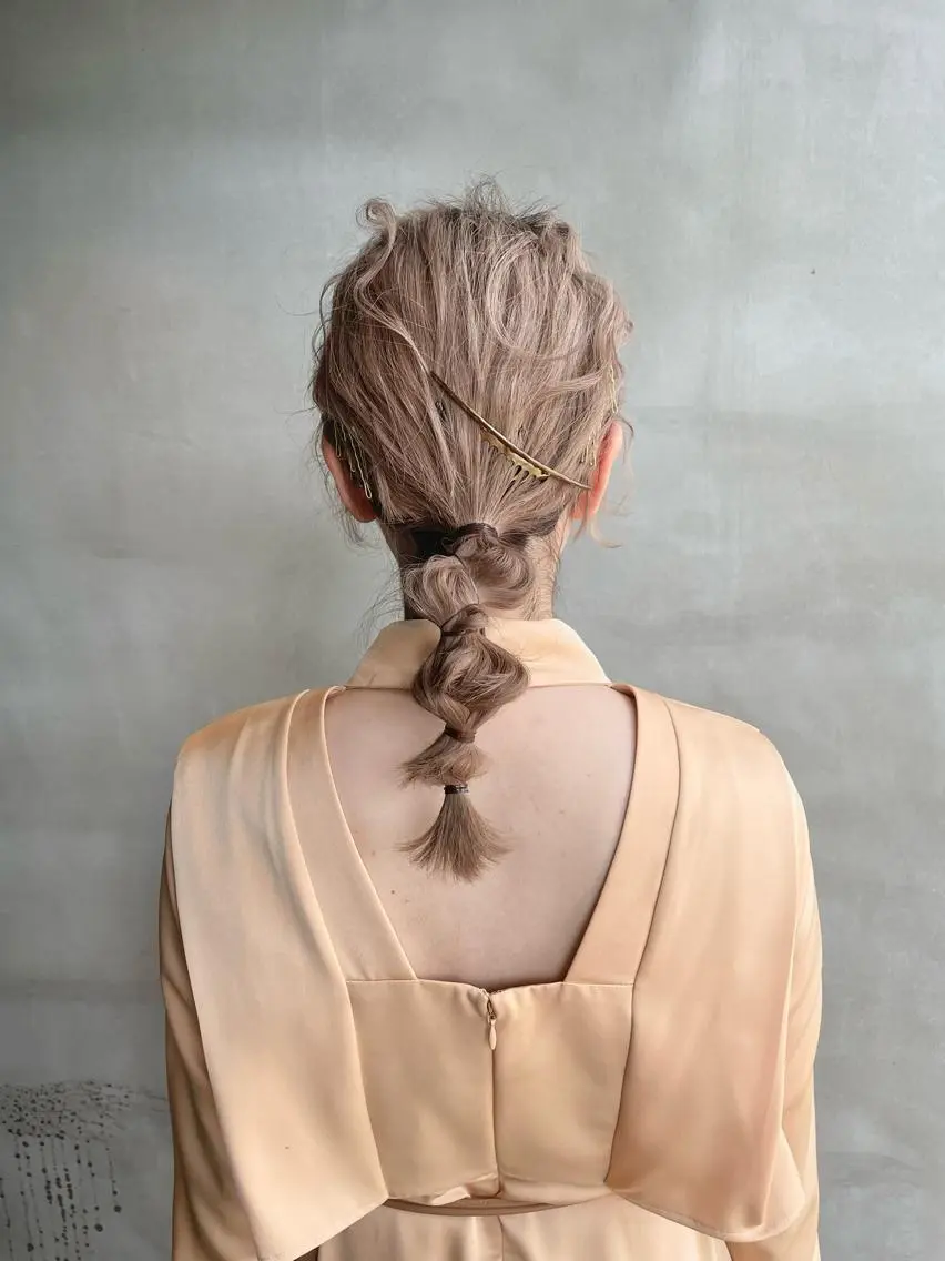 ロング ヘアアレンジ ヘアセット ハイトーンカラー♡ yuのヘアスタイル