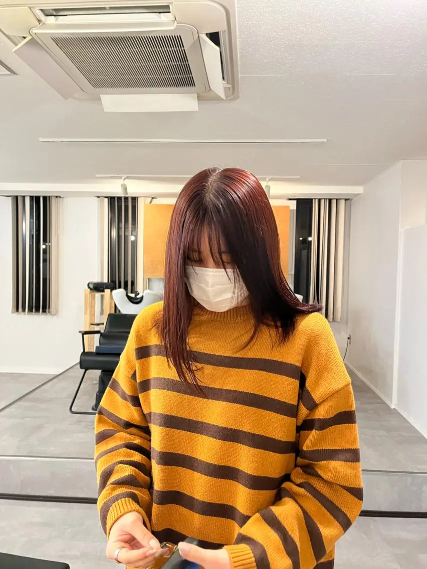 ミディアム 南堀江レイヤーカット MIKU🍒のヘアスタイル