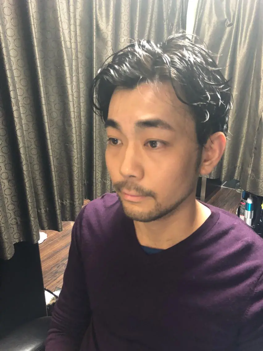ミディアム パーマ メンズ ミディアムパーマ メンズパーマ スパイラルパーマ 木村 りきのヘアスタイル
