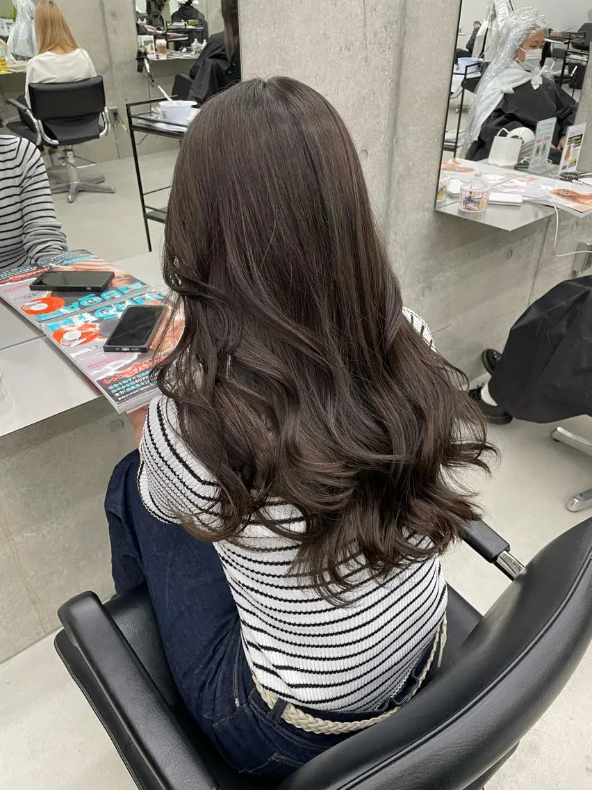 ロング カラー 齋藤 梨乃のヘアスタイル