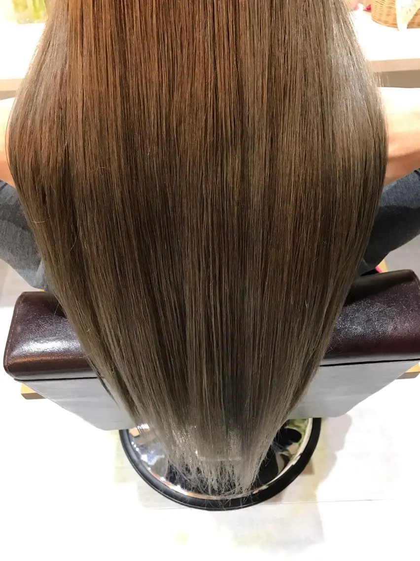 セミロング カラー トリートメント Seventh Senseのヘアスタイル