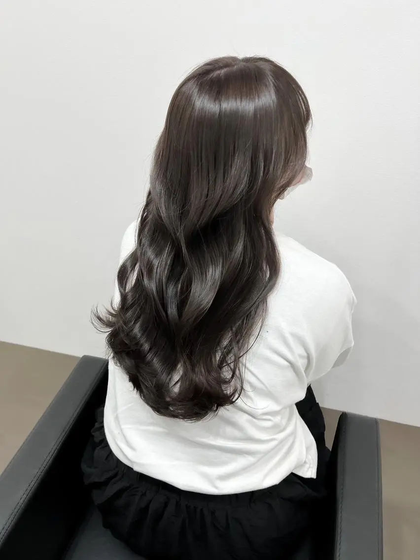 ロング kiy by ioeのヘアスタイル