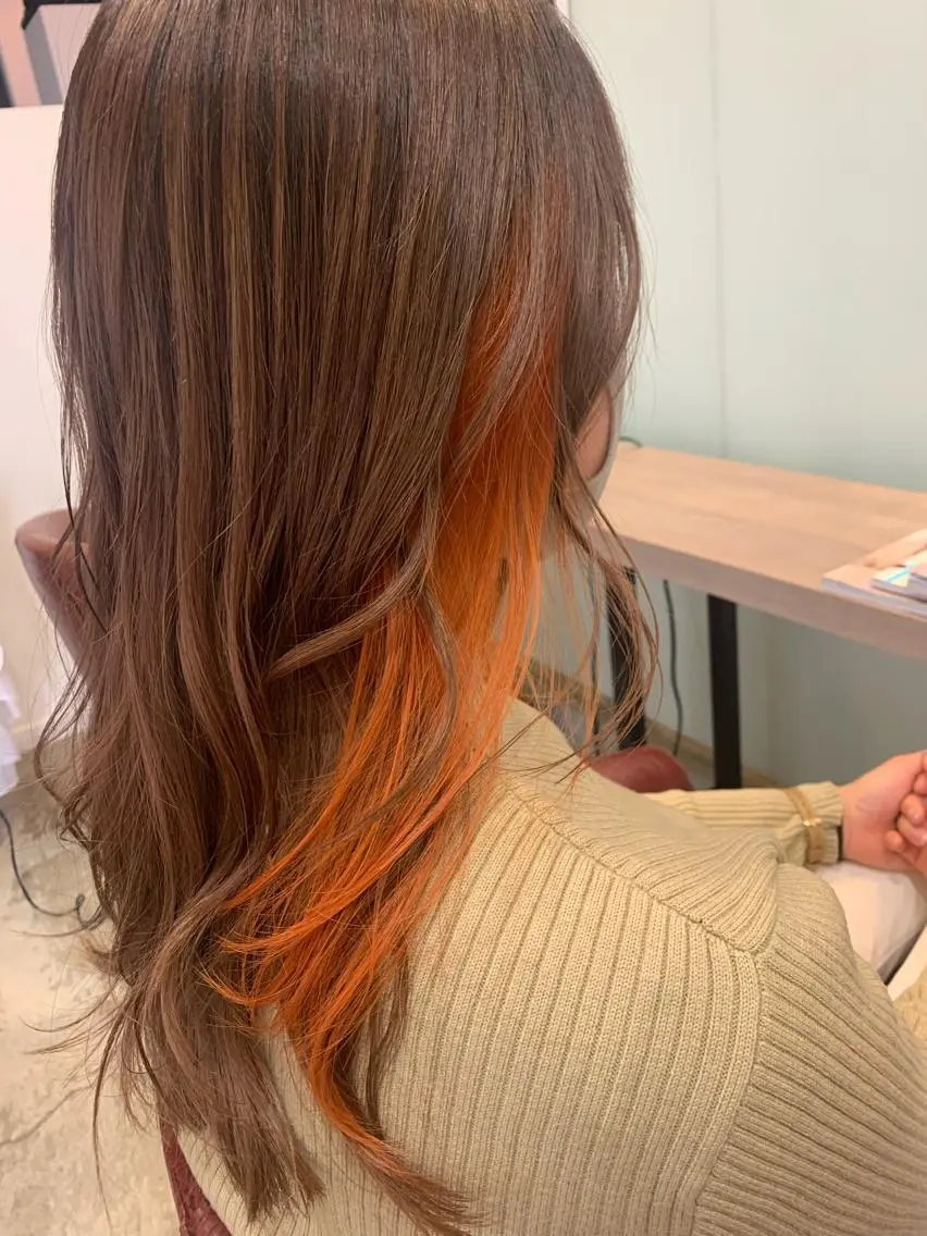 セミロング おせ ちさとのヘアスタイル