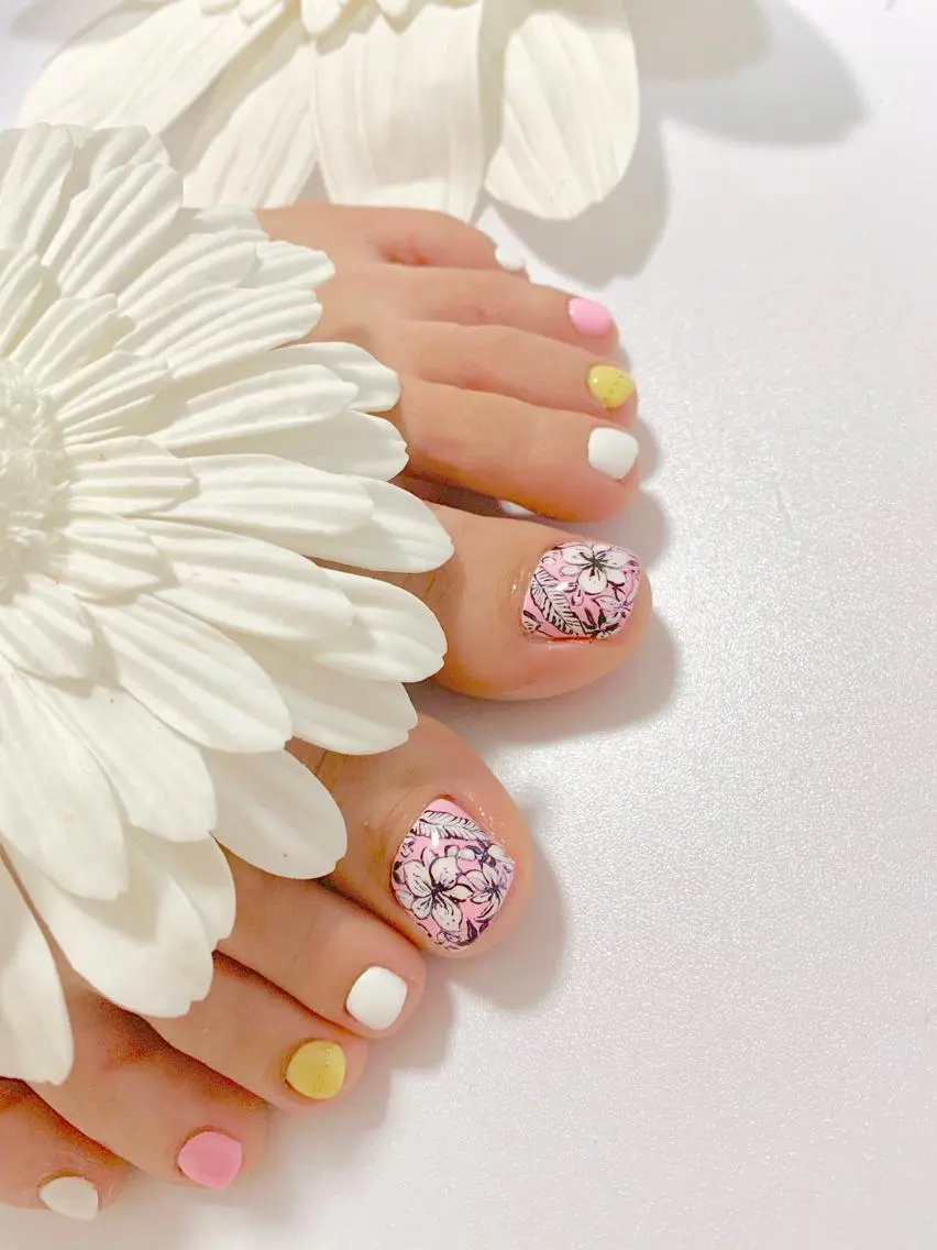 ネイル フラワーネイル Nailsalon E's cafeのネイルデザイン