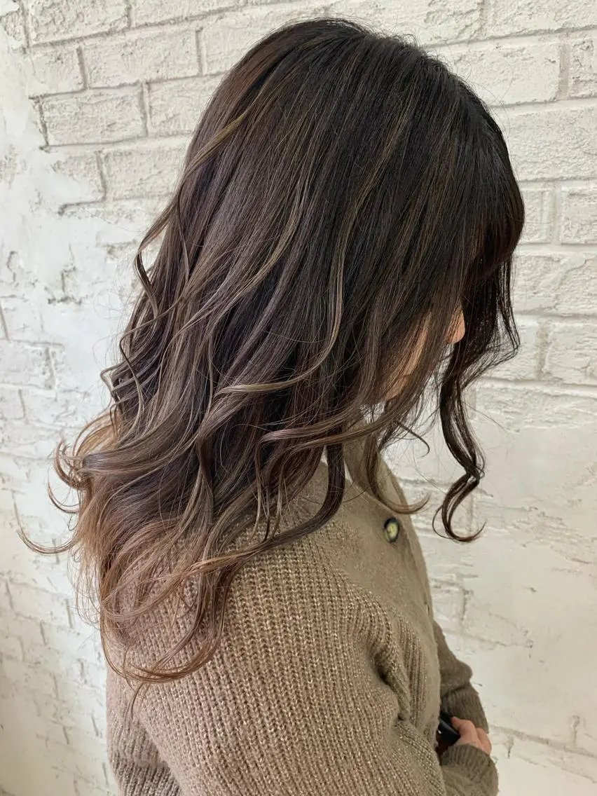 セミロング ハイライト 🇺🇸ハイライト特 化美容師🇺🇸漆沢のヘアスタイル