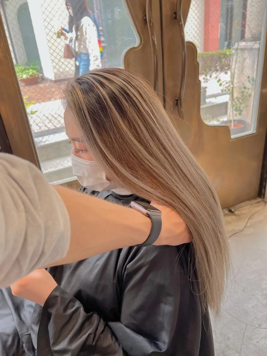 ロング カラー カット ヘアカラー トリートメント 海外デザイン🇺🇸 石渡諒太のヘアスタイル