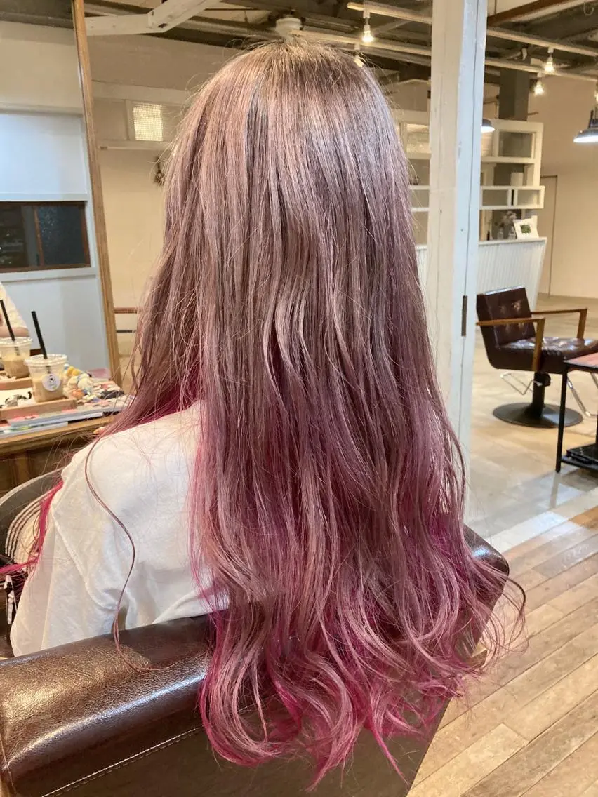 ロング タカツド ユウキのヘアスタイル