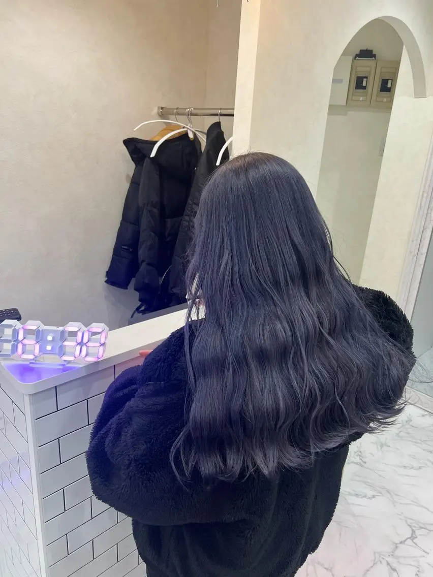 ロング ヘアカラー 韓国風🫧艶カラー 💟ran💟のヘアスタイル