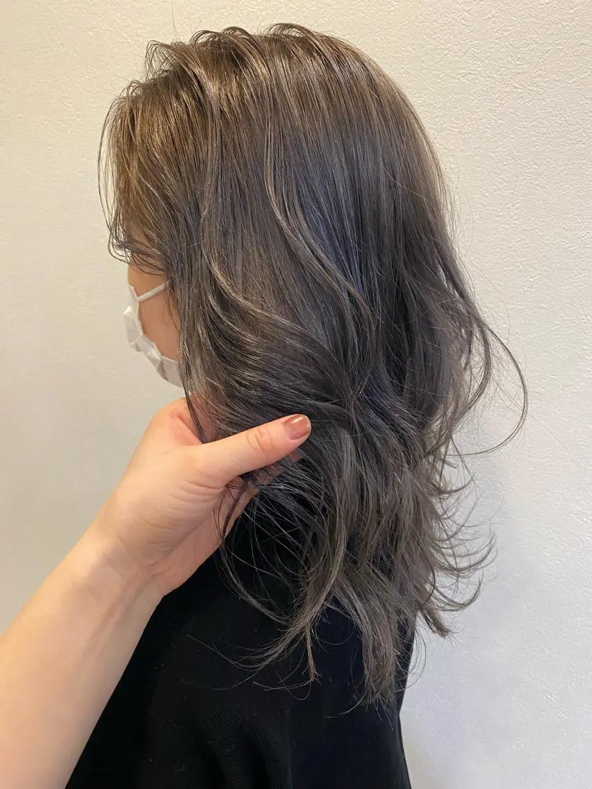 ロング カラー グレージュ ラベンダーカラー ラベンダーグレージュ ラベンダーグレー ノンダメージ 🥑mikubanのヘアスタイル