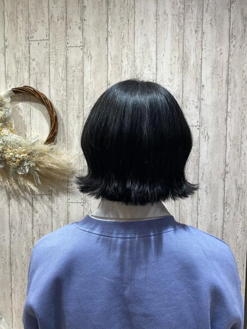 ショート 切りっぱなしボブ ボブ 外ハネヘア 🦋店長🦋 ほんさわ みずきのヘアスタイル