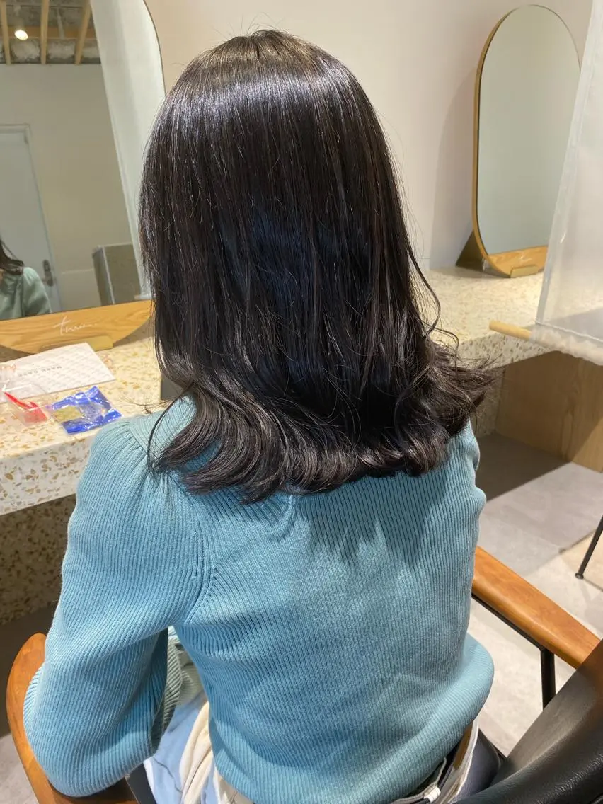 ミディアム three.大手前 田井 綾乃のヘアスタイル