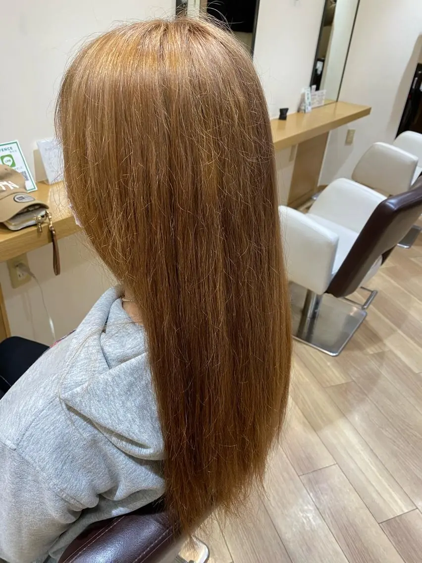 ロング カラー 斎藤 愛菜のヘアスタイル