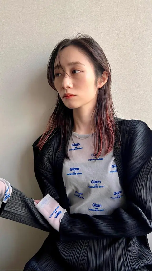 セミロング カラー パーマ ヘアアレンジ メンズ キッズ ネイル マツエク・マツパ アイブロウ メンズハイライト ハイライトカラー 眉カラー ハイライト ロングネイル ウルフレイヤーカット /チヒロのヘアスタイル