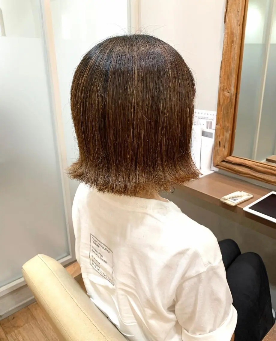 セミロング ボブ 外ハネヘア ゆうき あすかのヘアスタイル