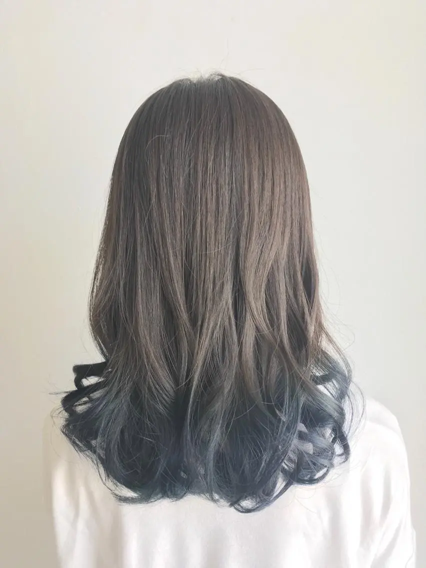 ロング カラー ブルーカラー ブルージュ グラデーションカラー ヘアカラー トリートメント ヘアセット yoshi ☆のヘアスタイル
